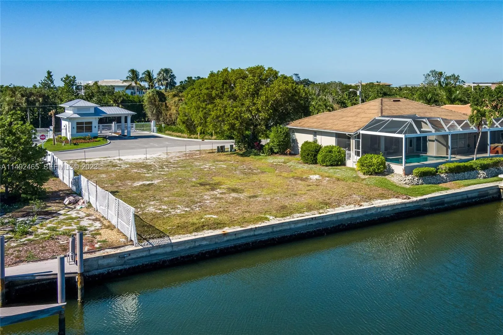 609 Spinnaker Drive