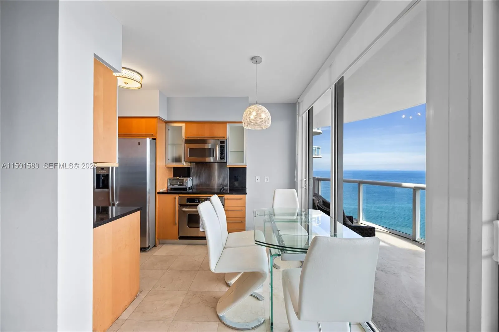6365 Collins Avenue #4106