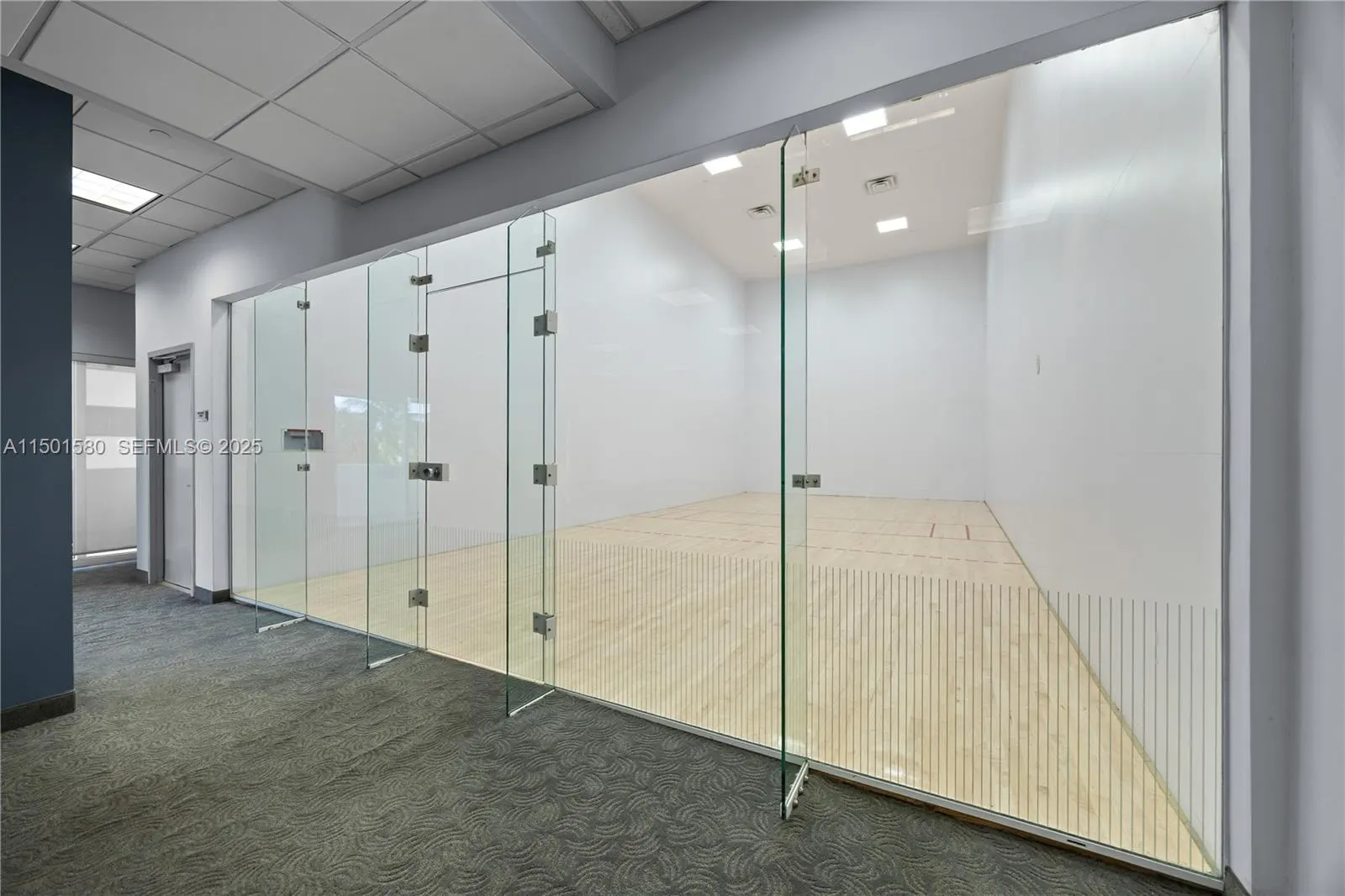 6365 Collins Avenue #4106
