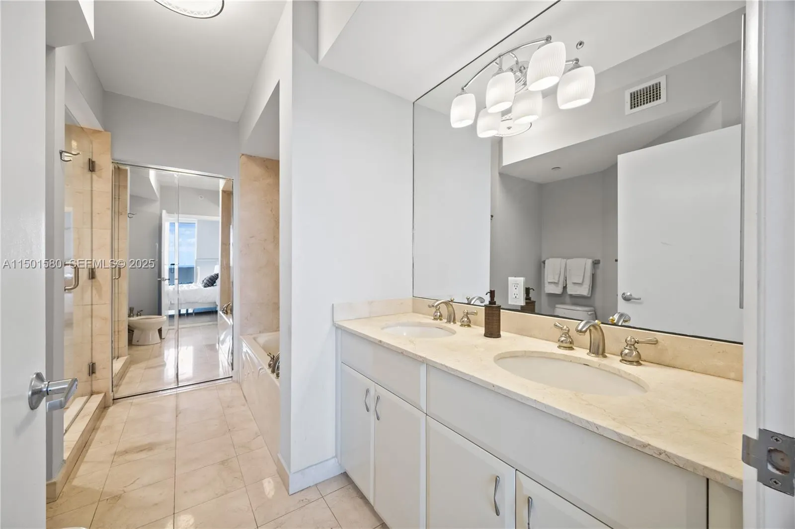 6365 Collins Avenue #4106