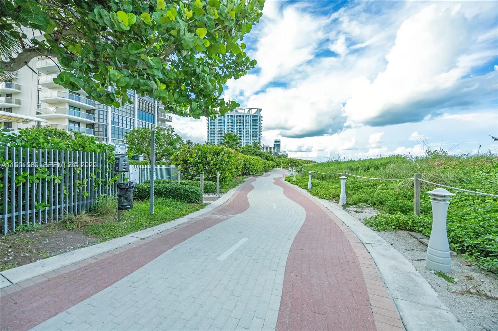 6365 Collins Avenue #4106