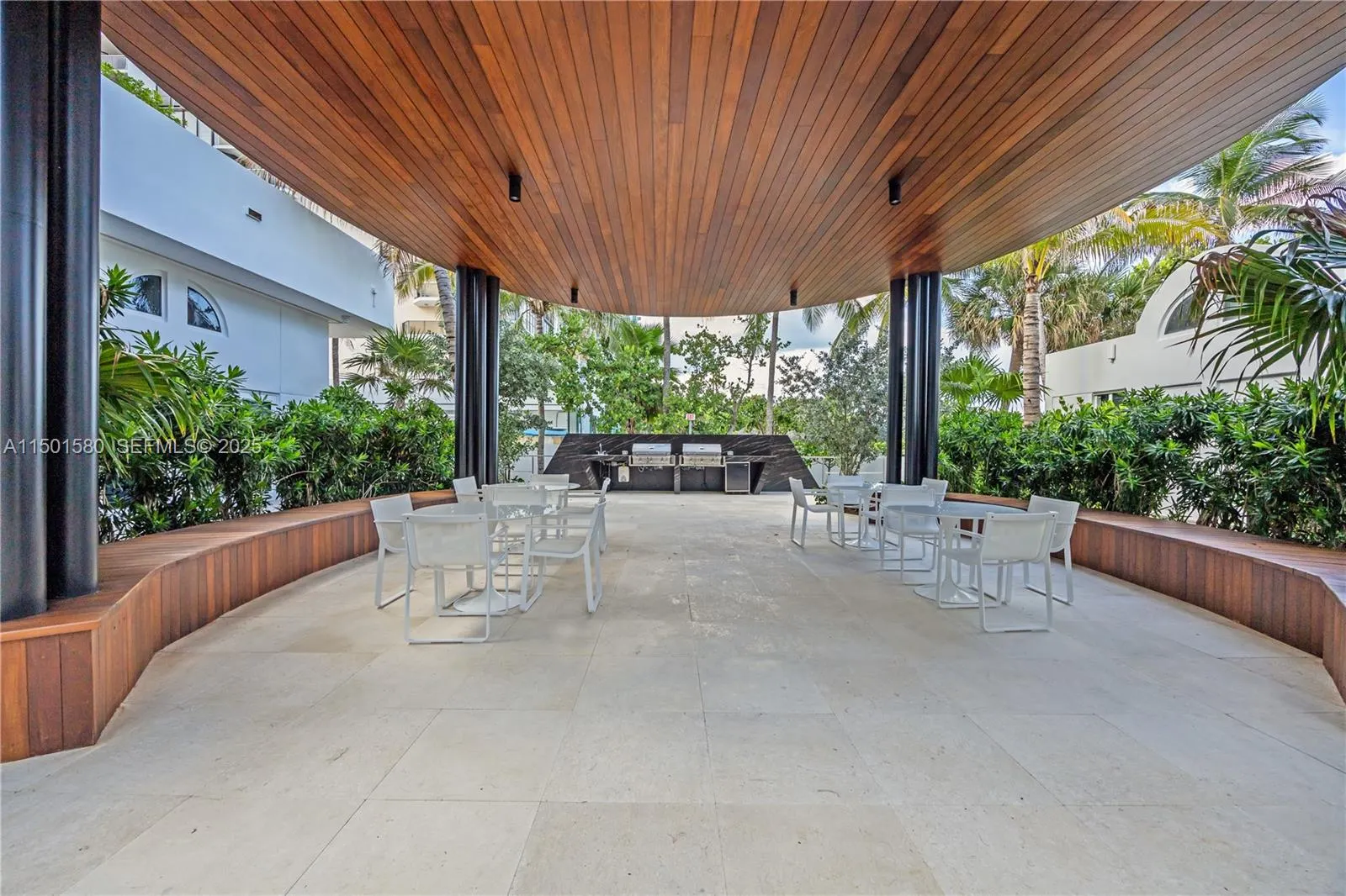 6365 Collins Avenue #4106