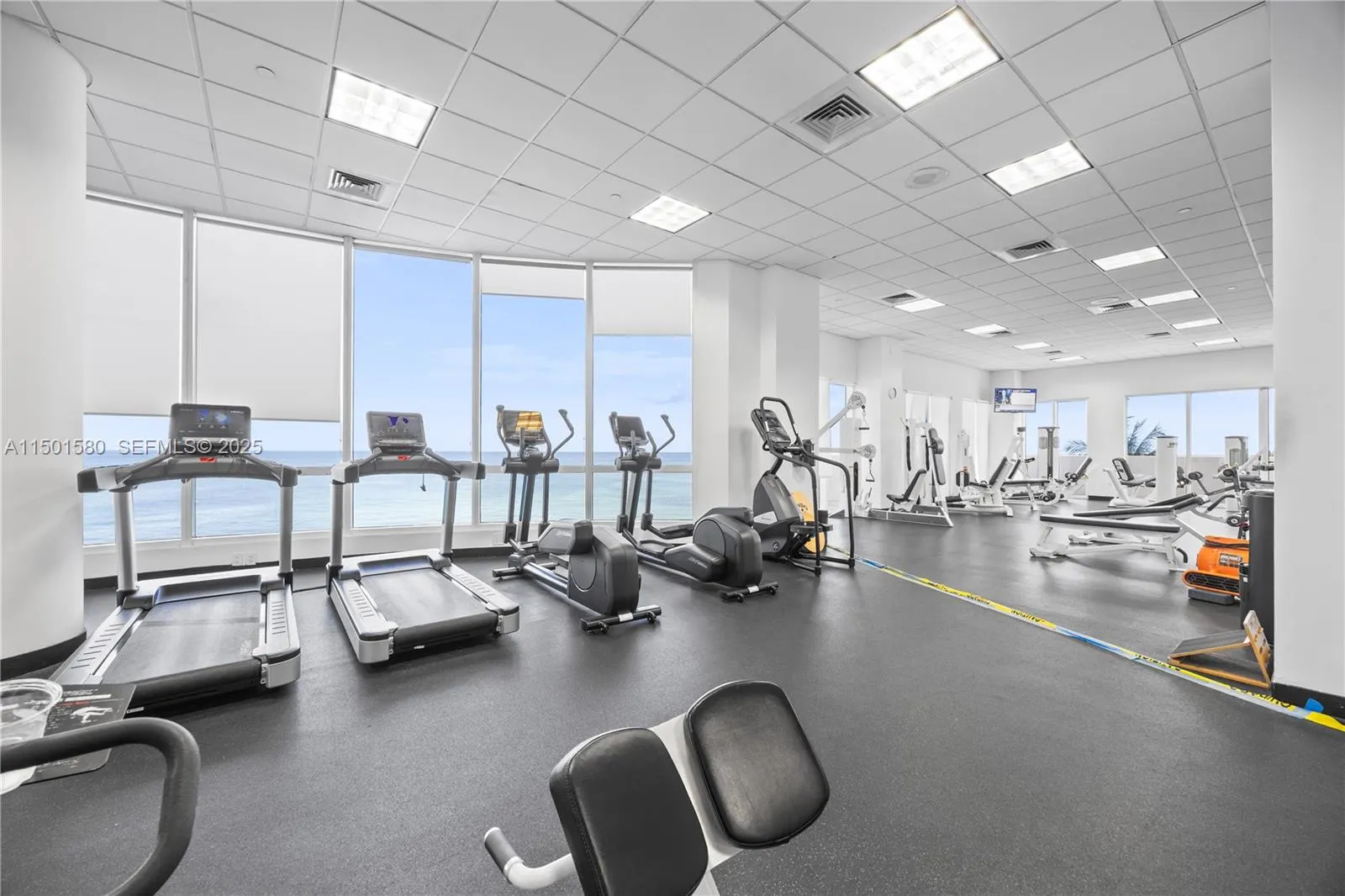 6365 Collins Avenue #4106