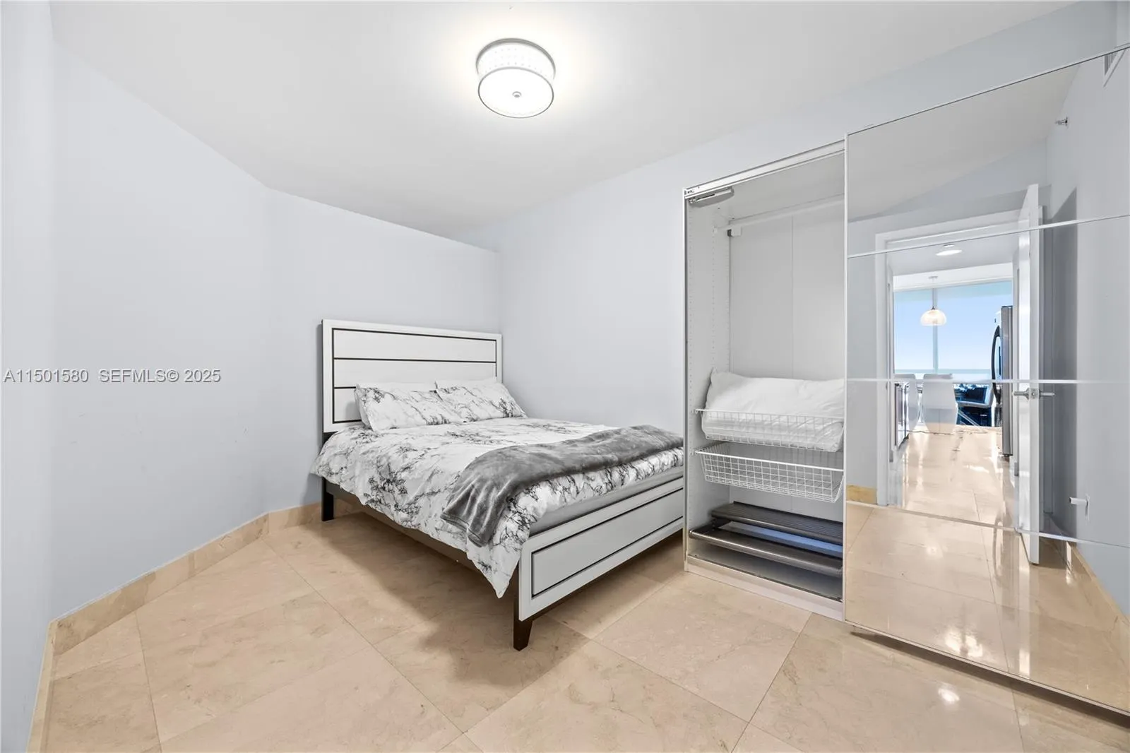 6365 Collins Avenue #4106