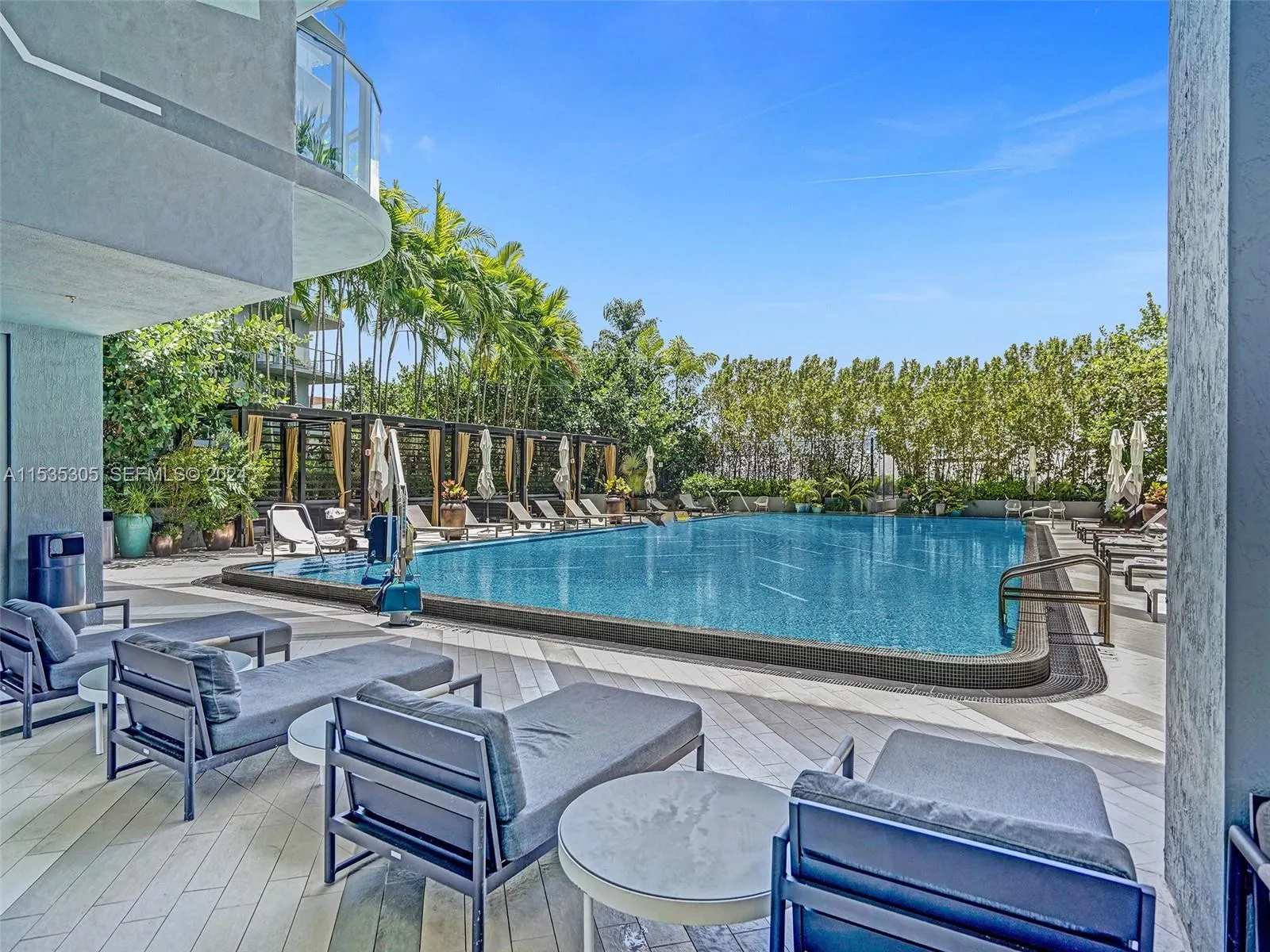 121 NE 34th Street #1801