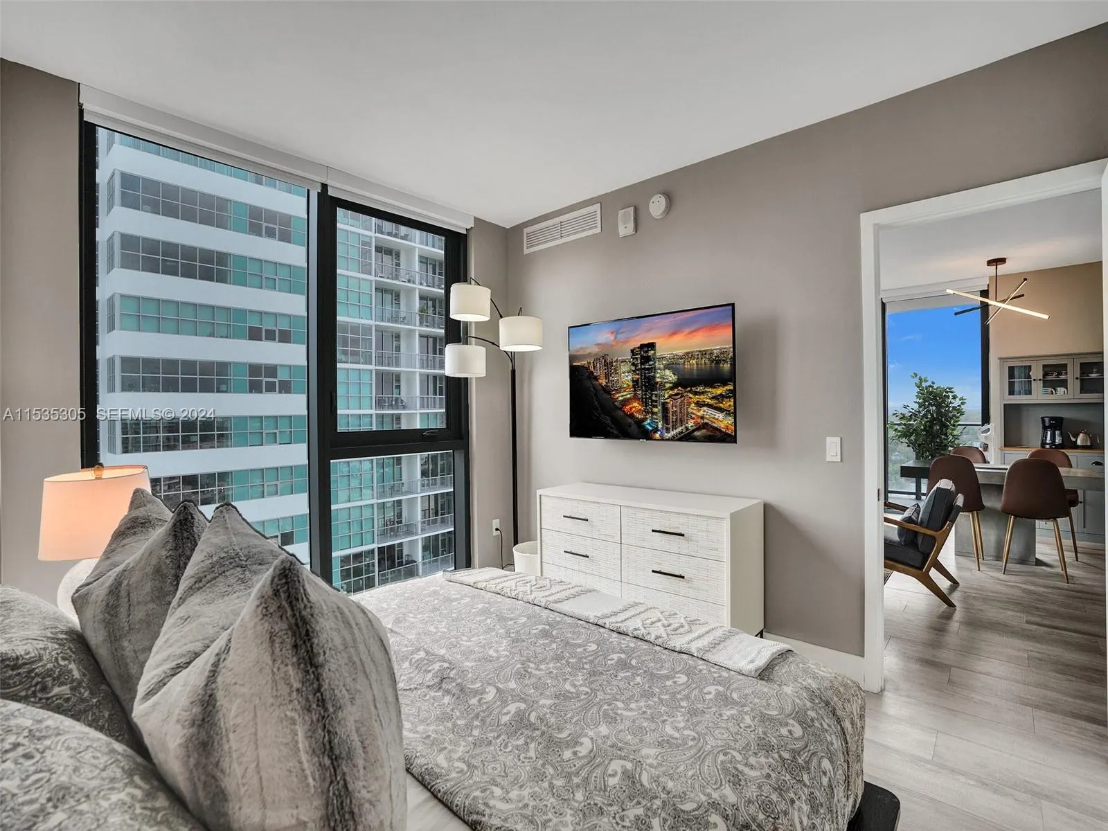 121 NE 34th Street #1801