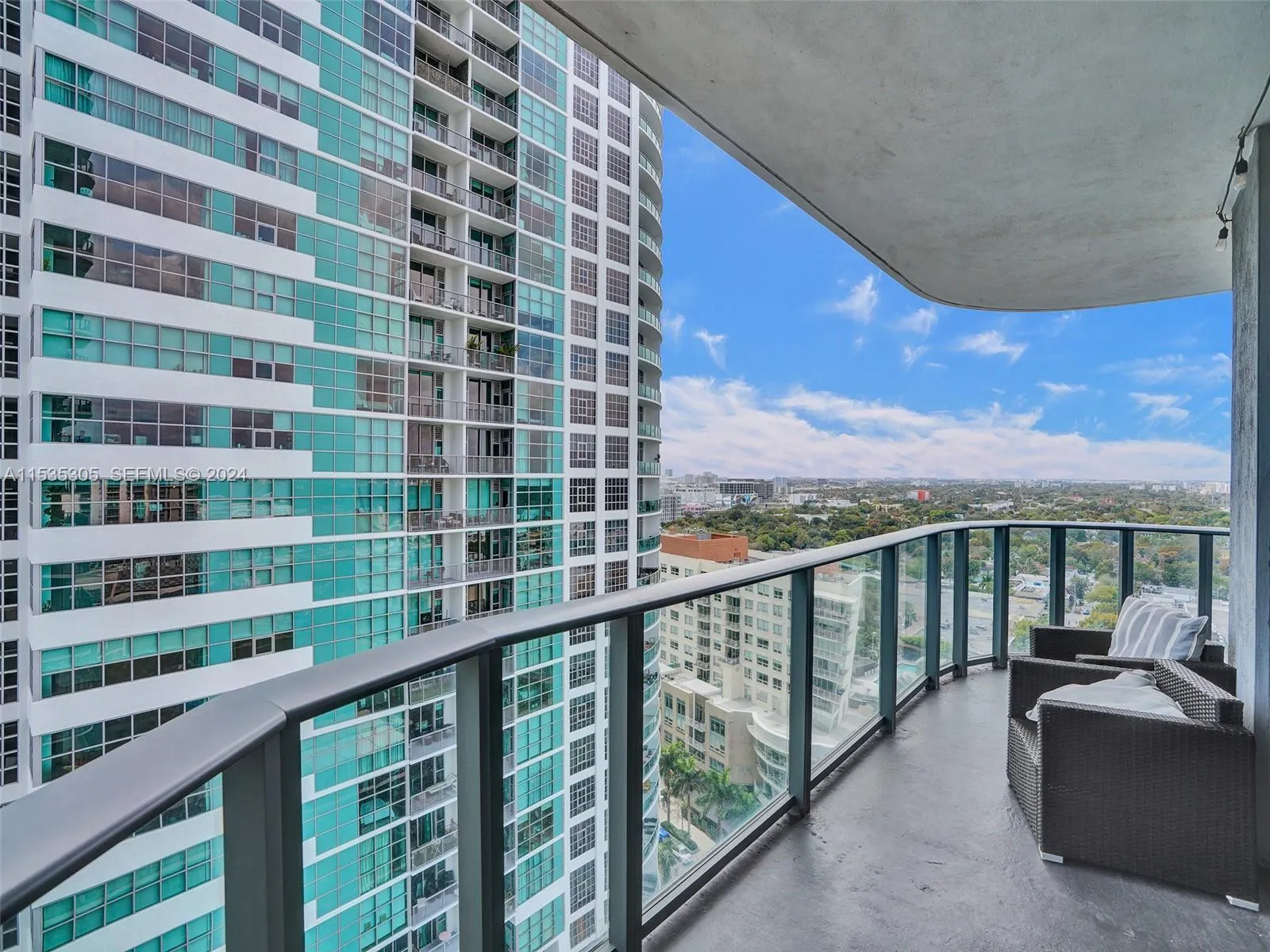 121 NE 34th Street #1801