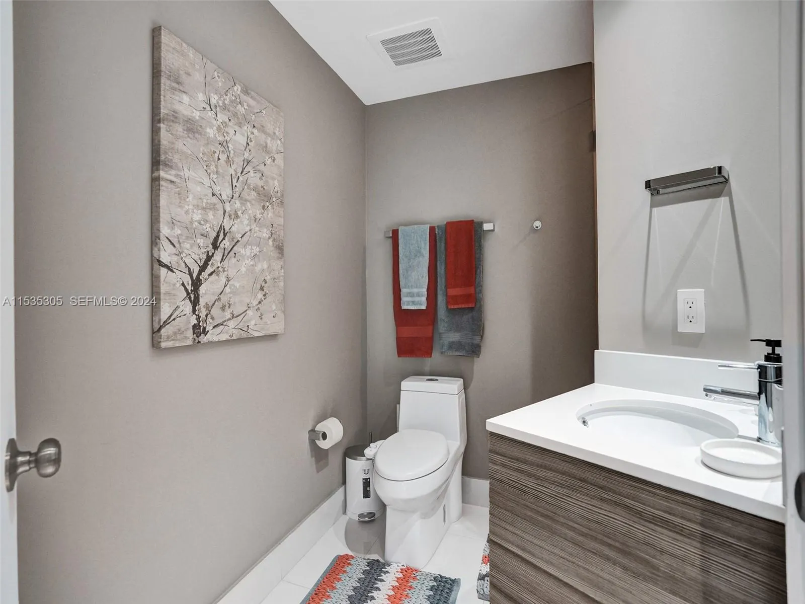 121 NE 34th Street #1801