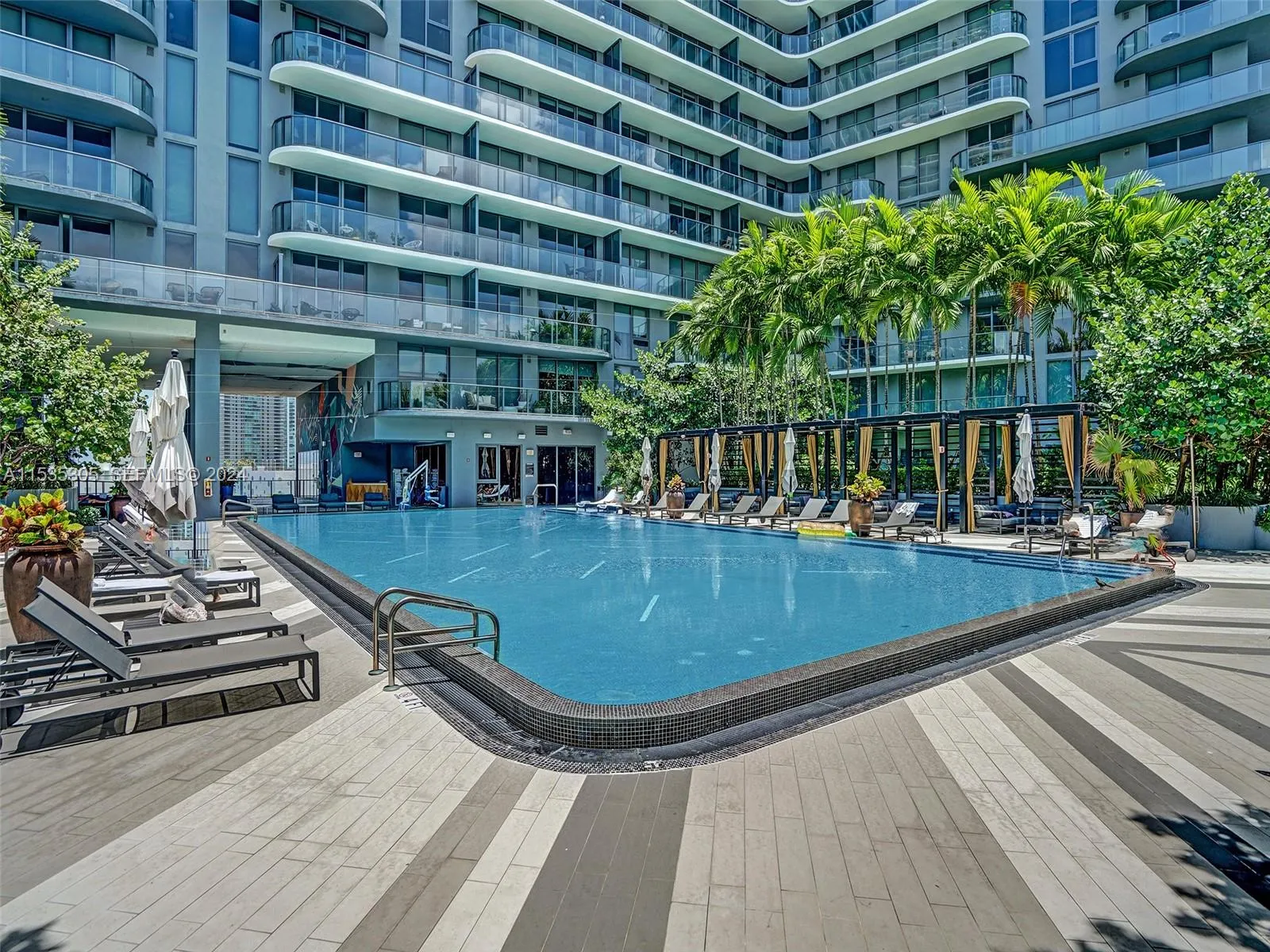 121 NE 34th Street #1801