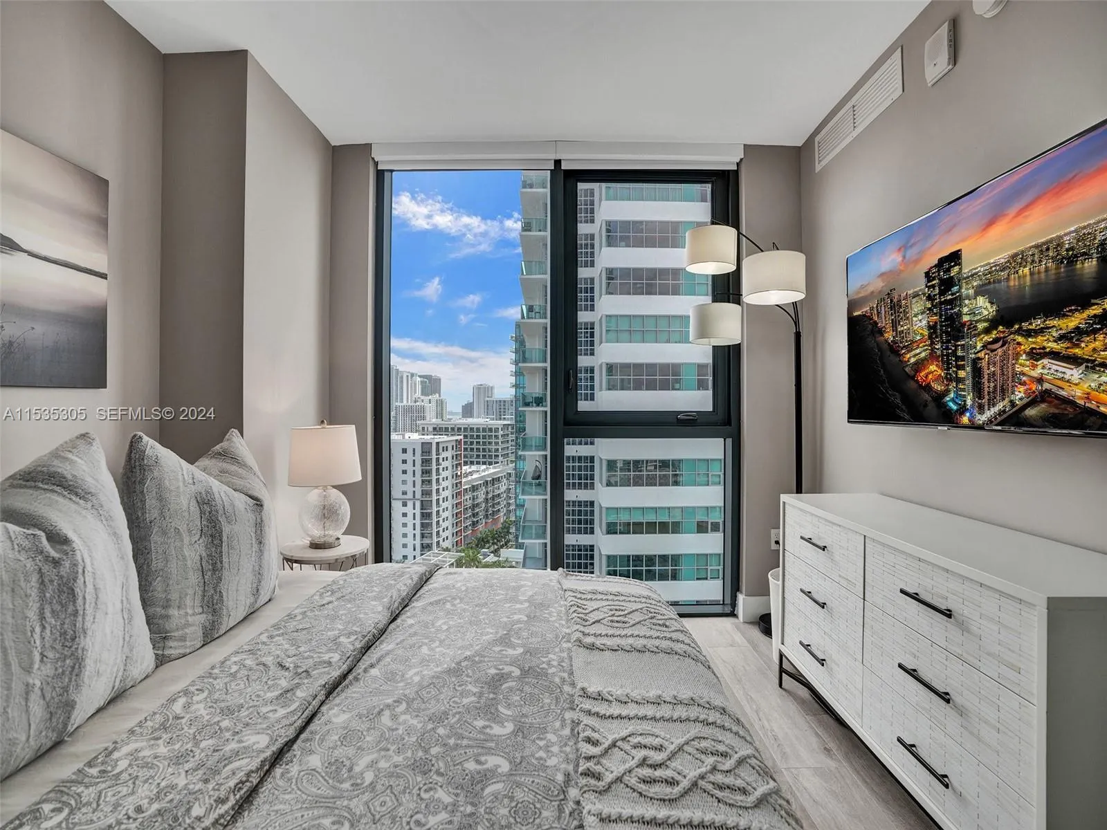 121 NE 34th Street #1801