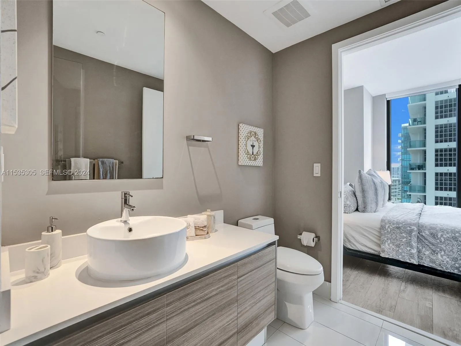 121 NE 34th Street #1801