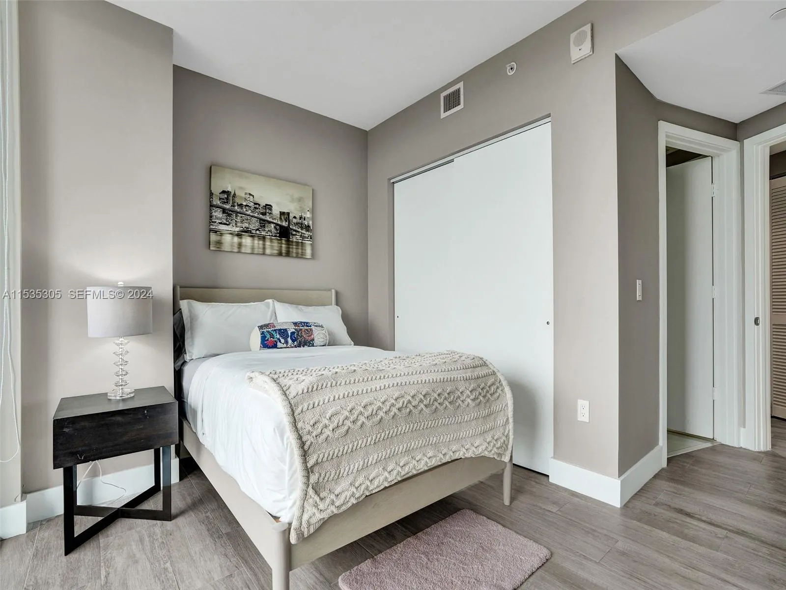 121 NE 34th Street #1801