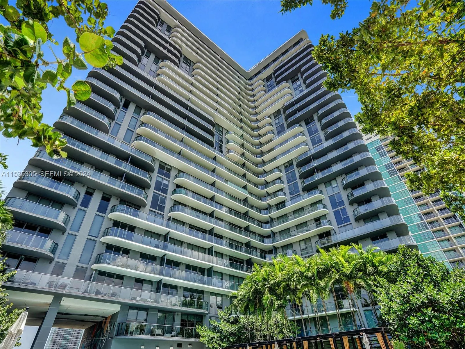 121 NE 34th Street #1801