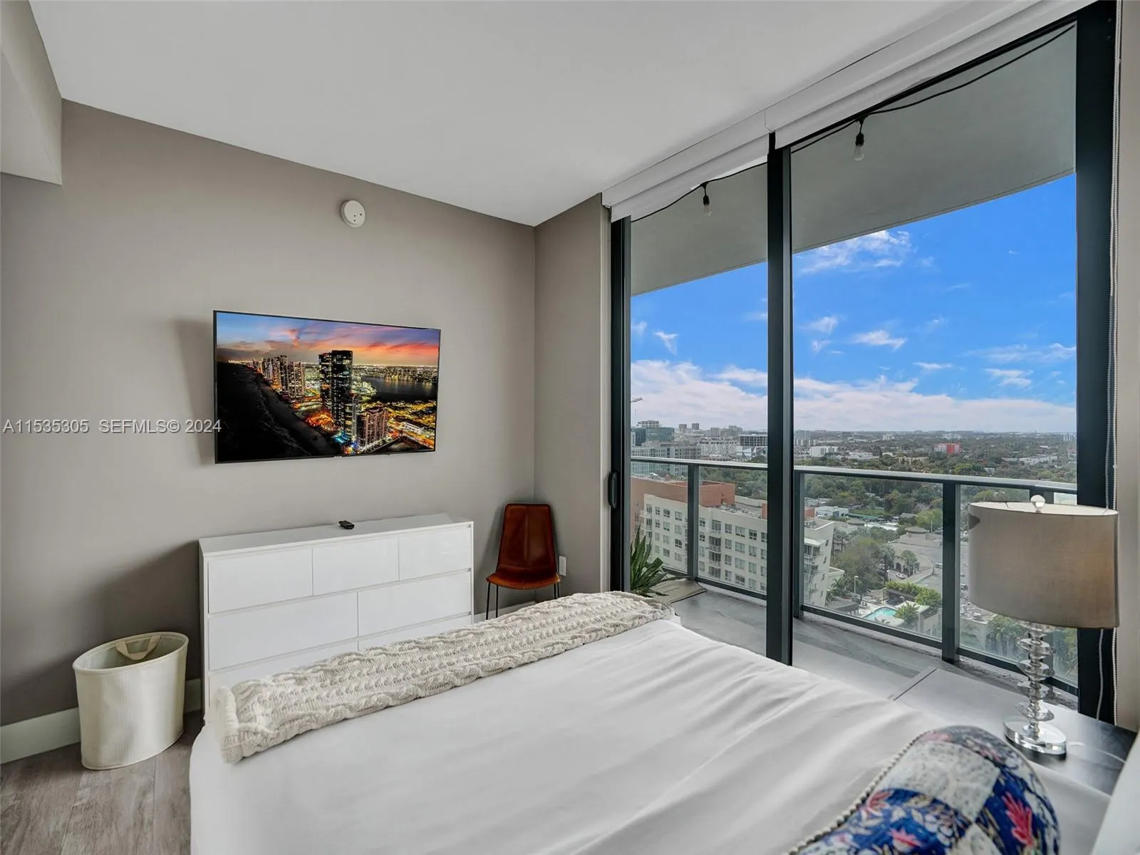 121 NE 34th Street #1801