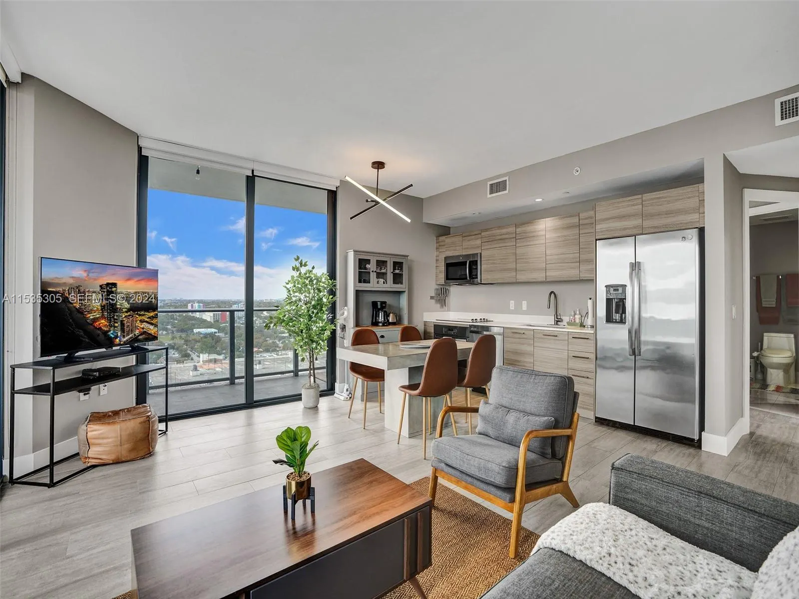 121 NE 34th Street #1801