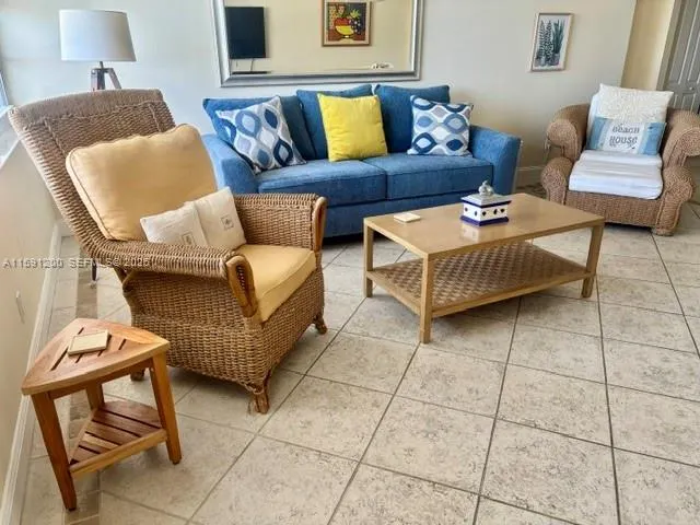 100 Lincoln Road #1434