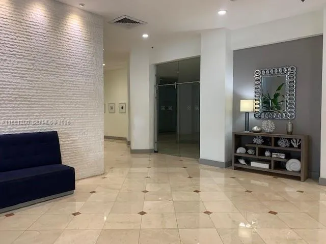 100 Lincoln Road #1434