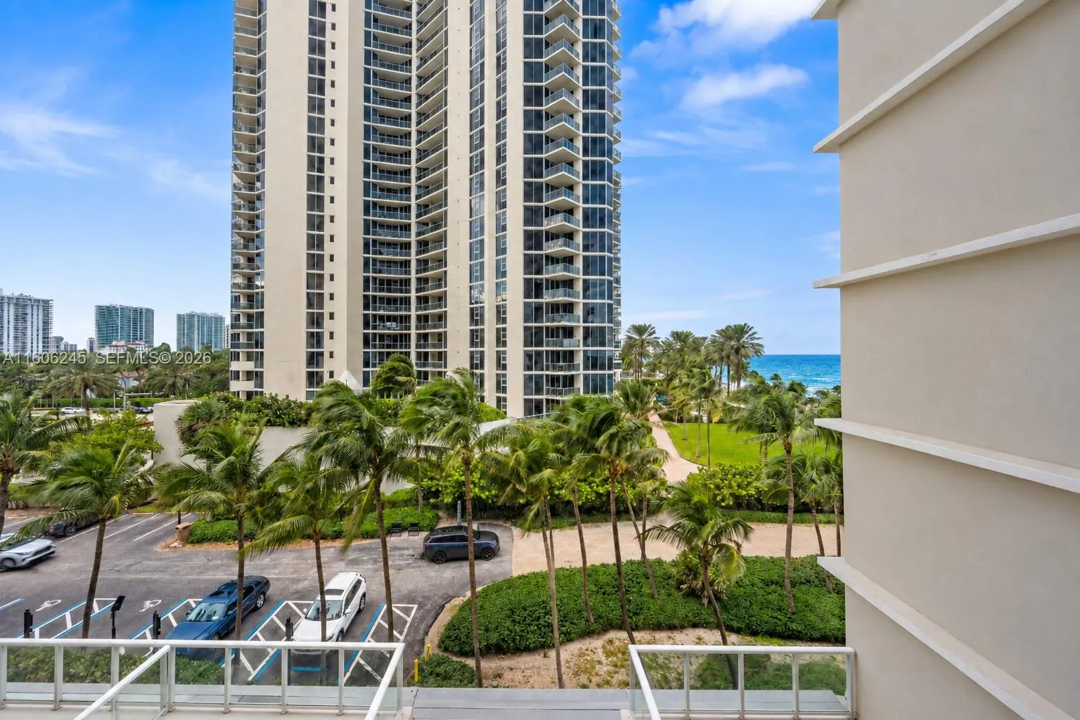 19201 Collins Avenue #318
