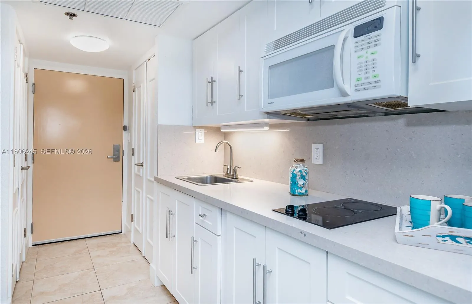 19201 Collins Avenue #318