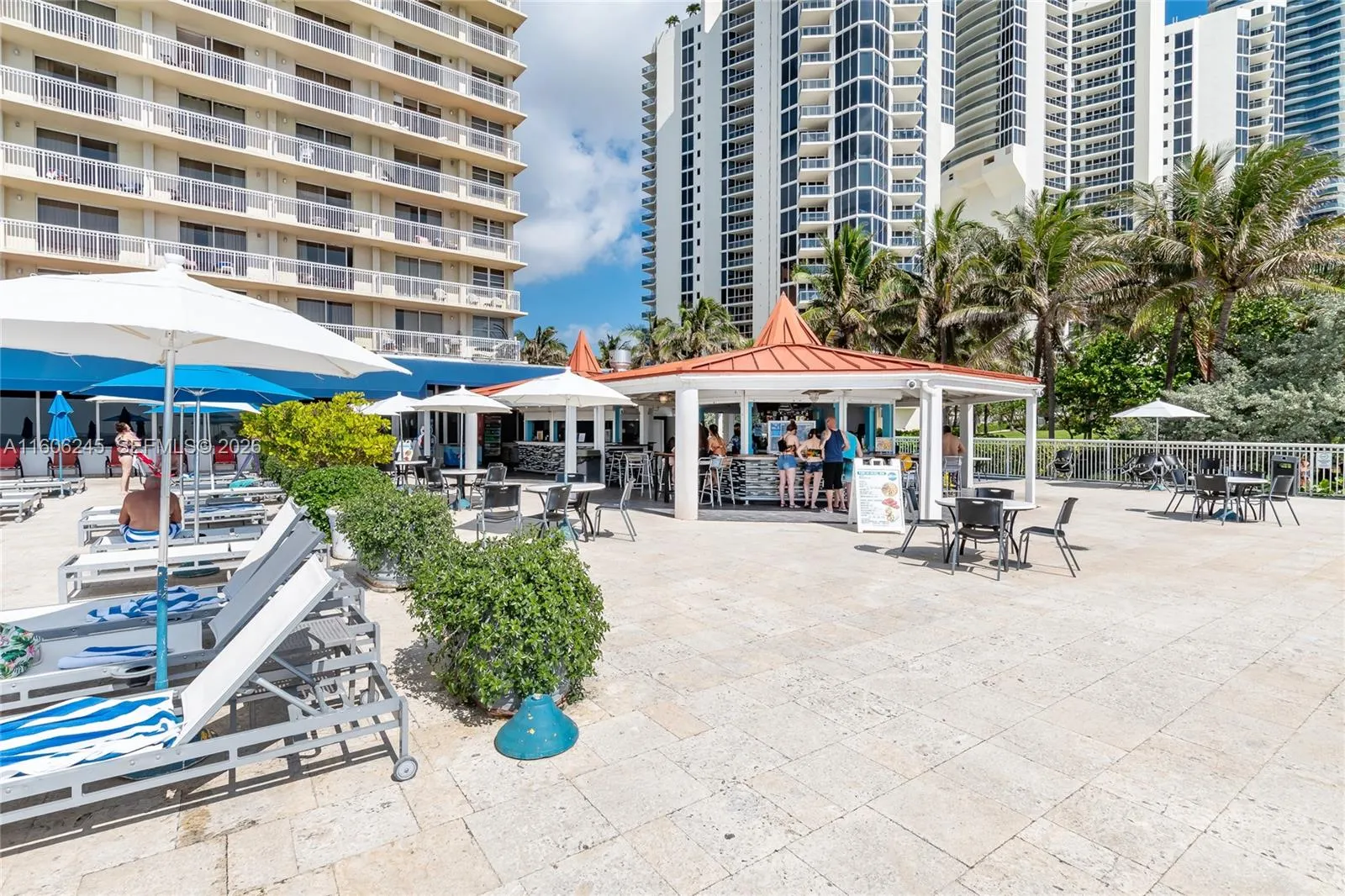 19201 Collins Avenue #318