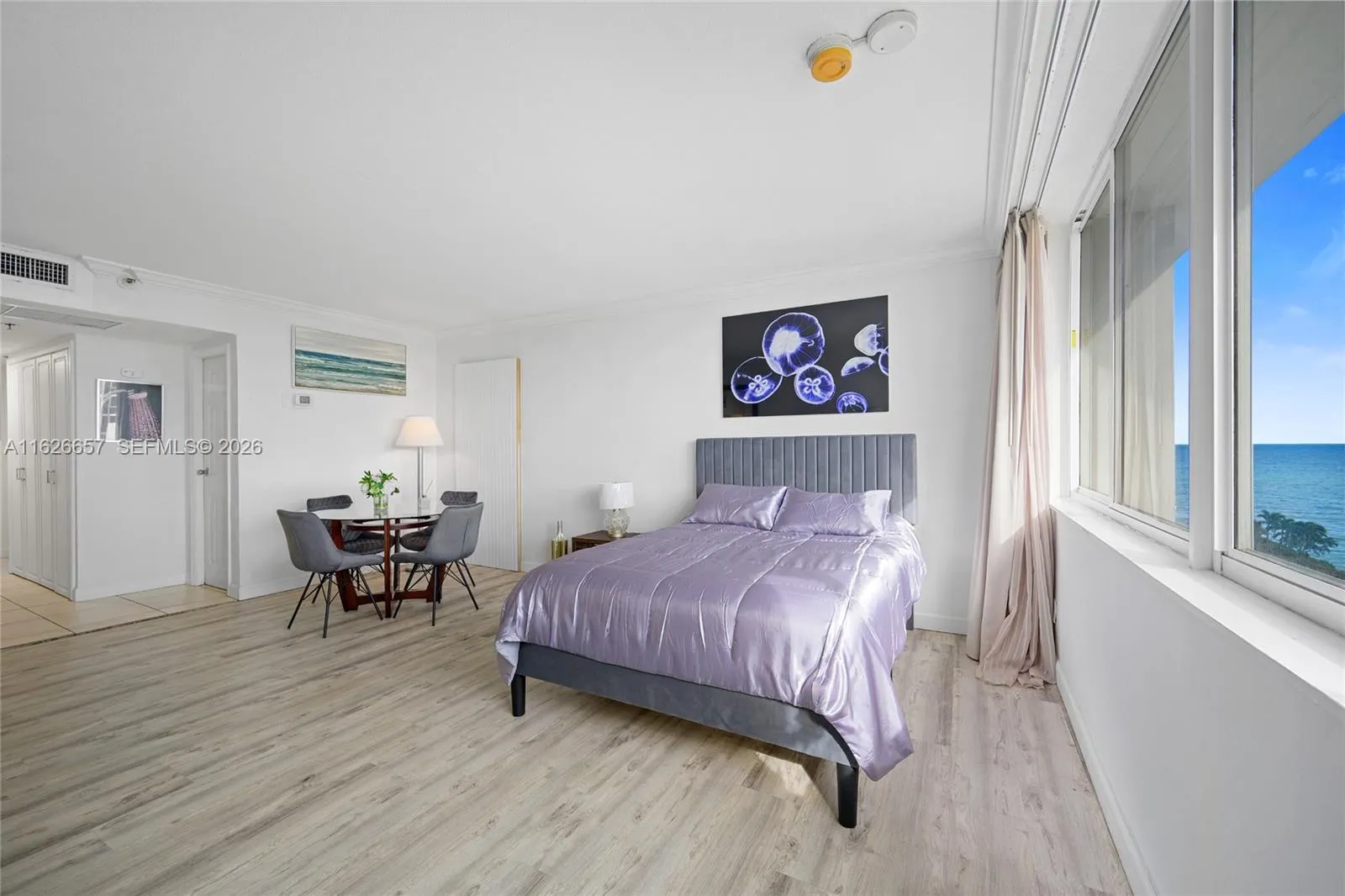 19201 Collins Avenue #640