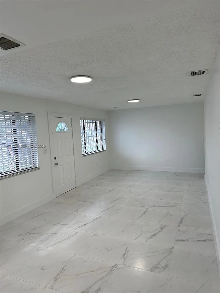 324 E 34th Street