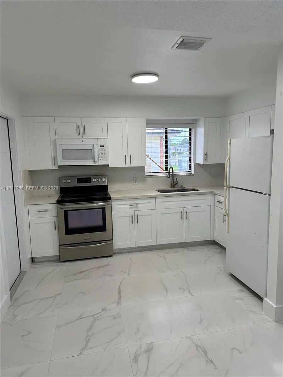 324 E 34th Street