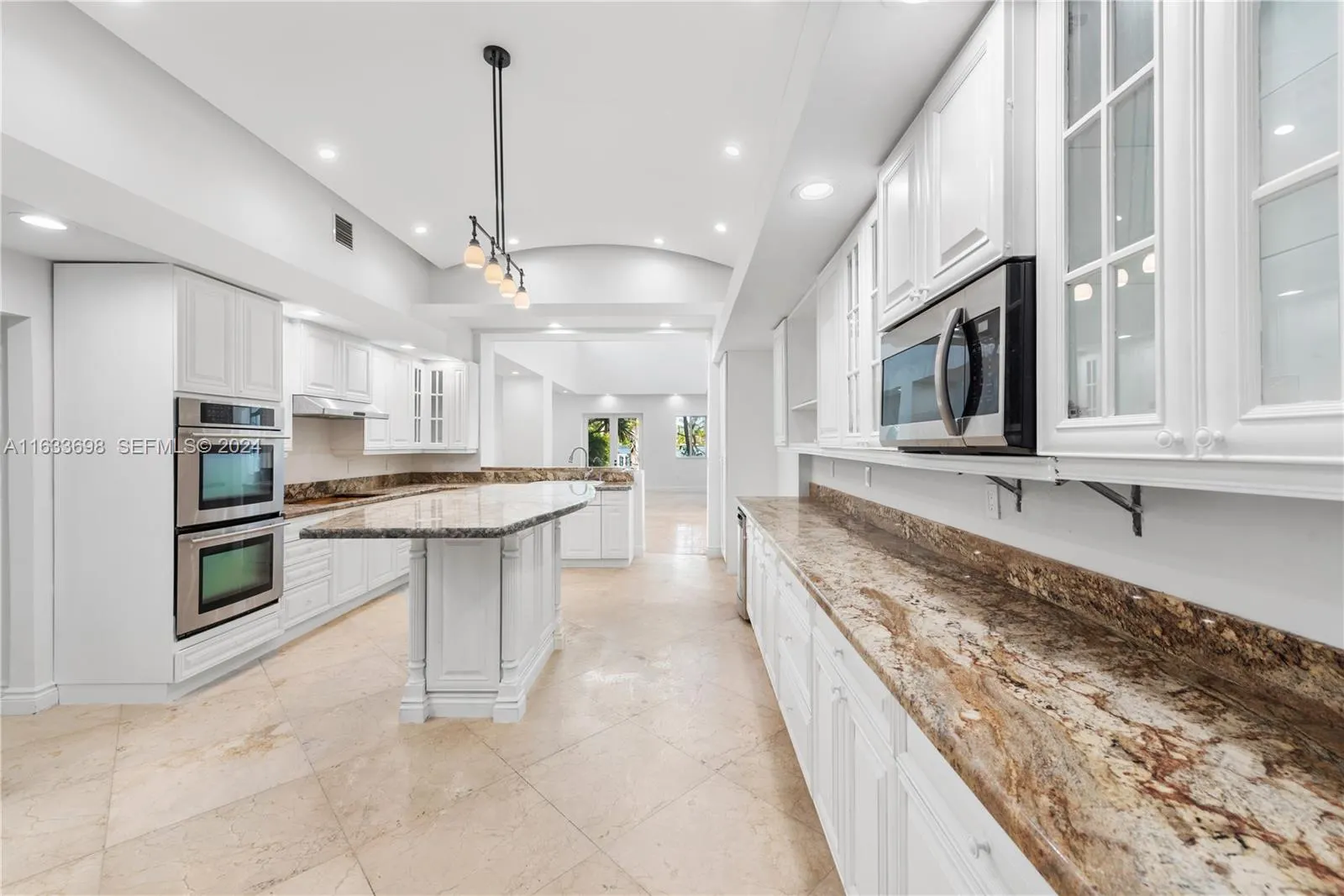 369 N Hibiscus Drive