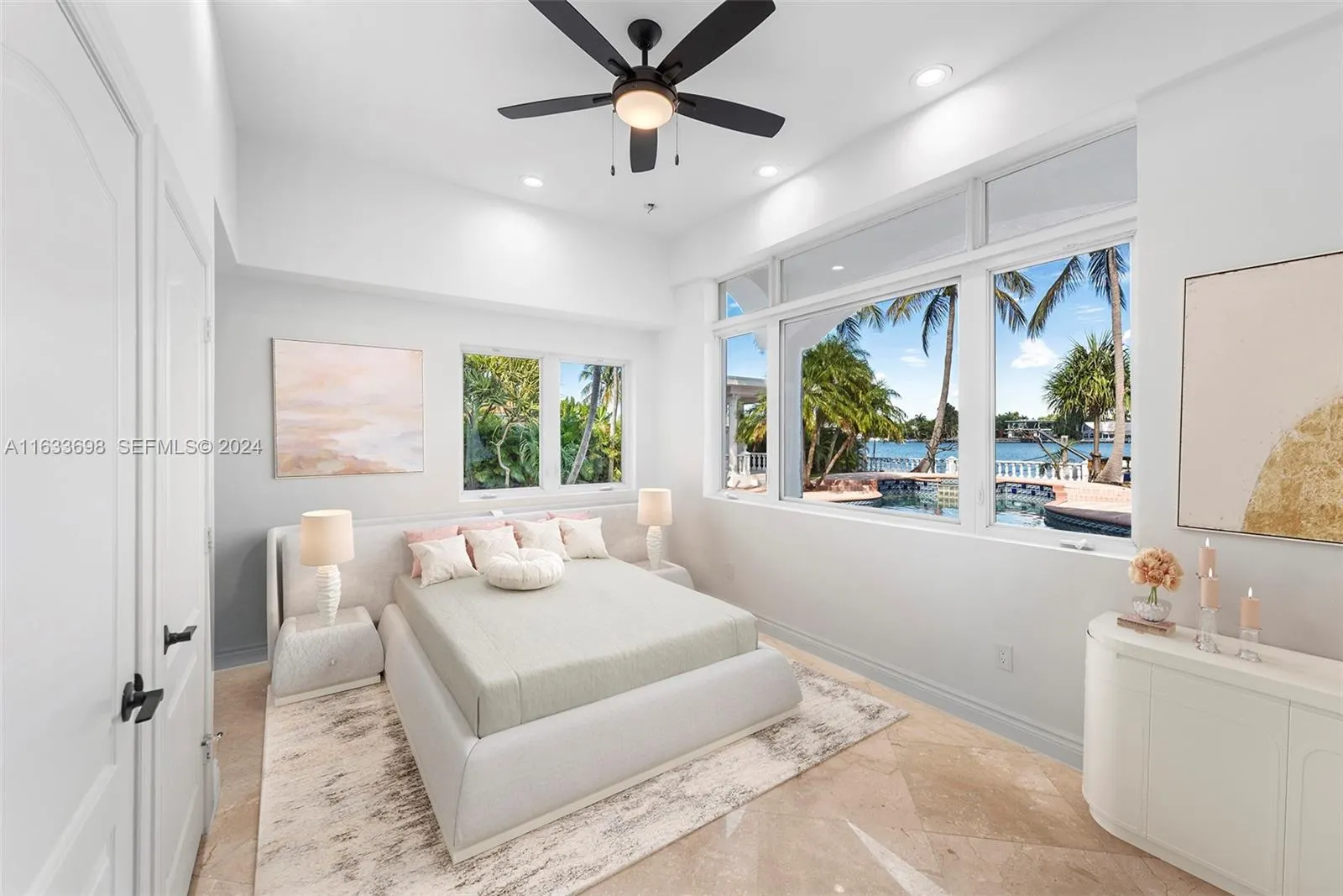 369 N Hibiscus Drive