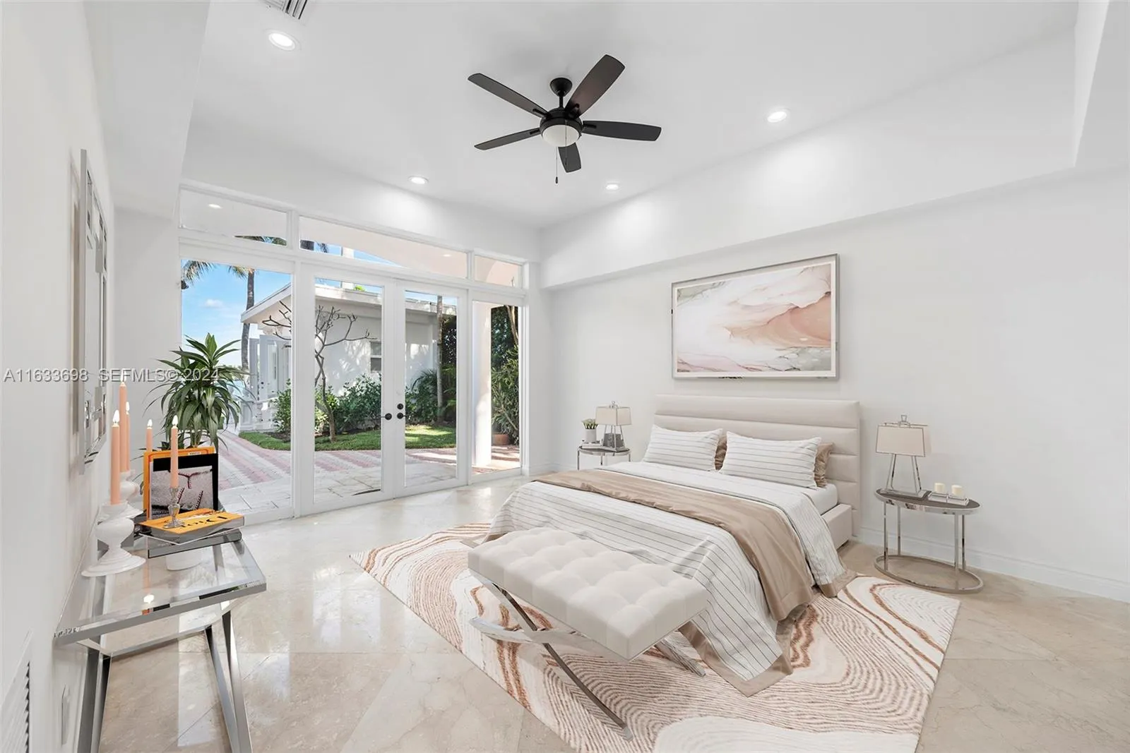 369 N Hibiscus Drive