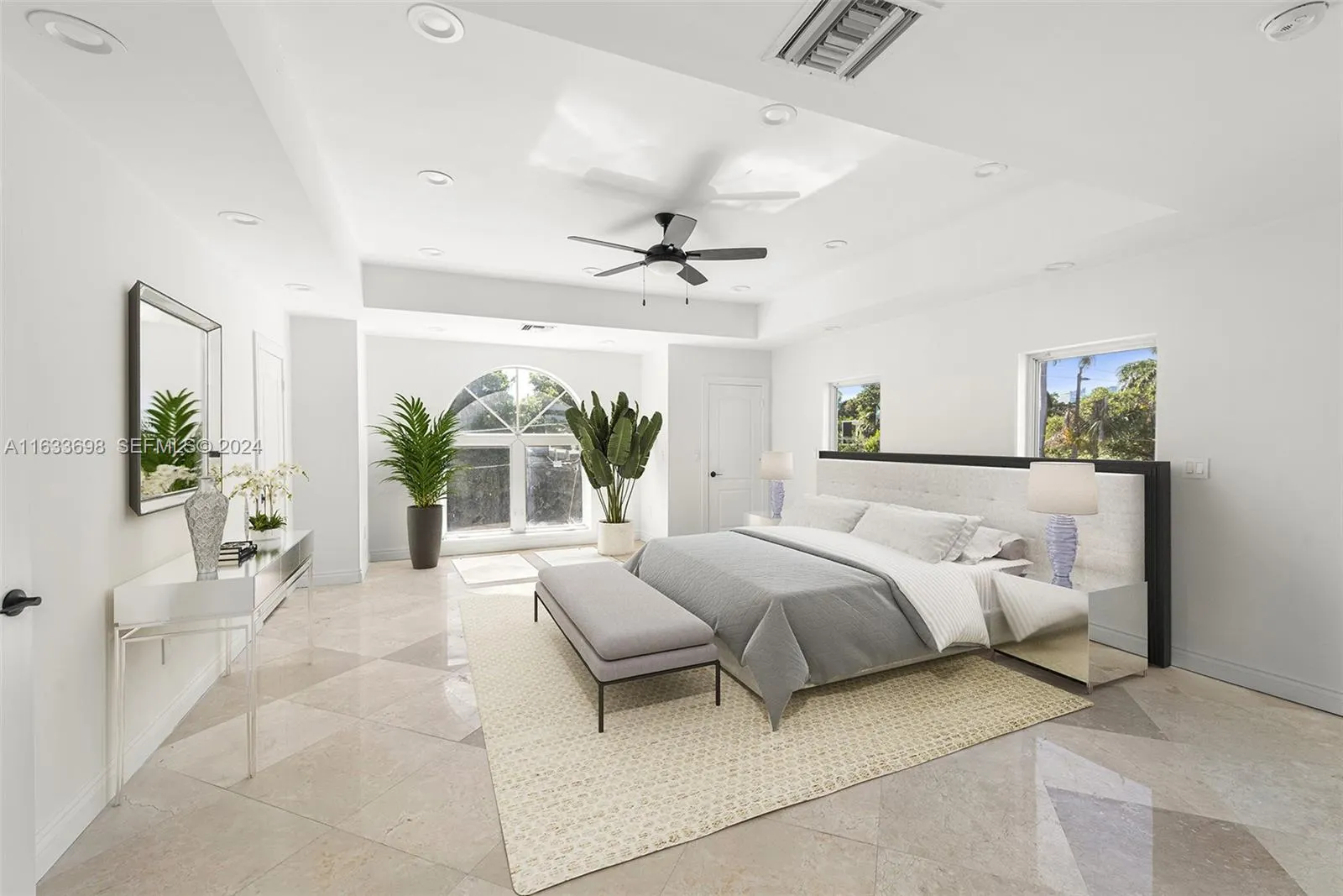 369 N Hibiscus Drive
