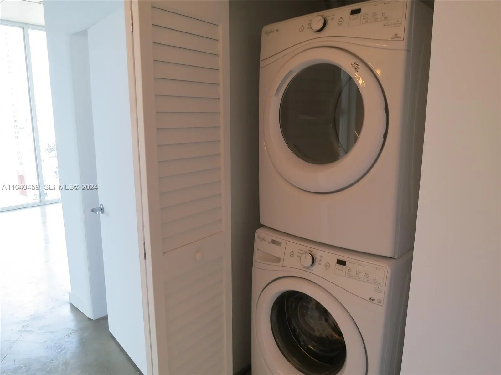 151 SE 1 Street #1902