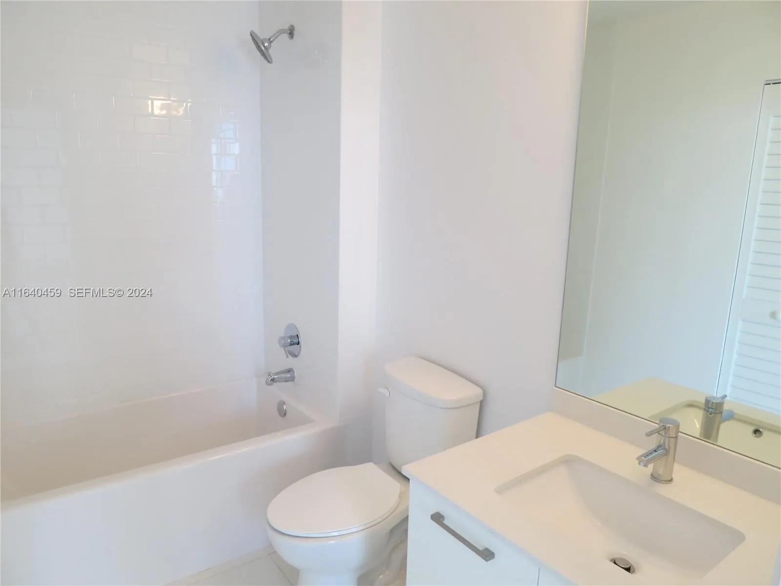 151 SE 1 Street #1902