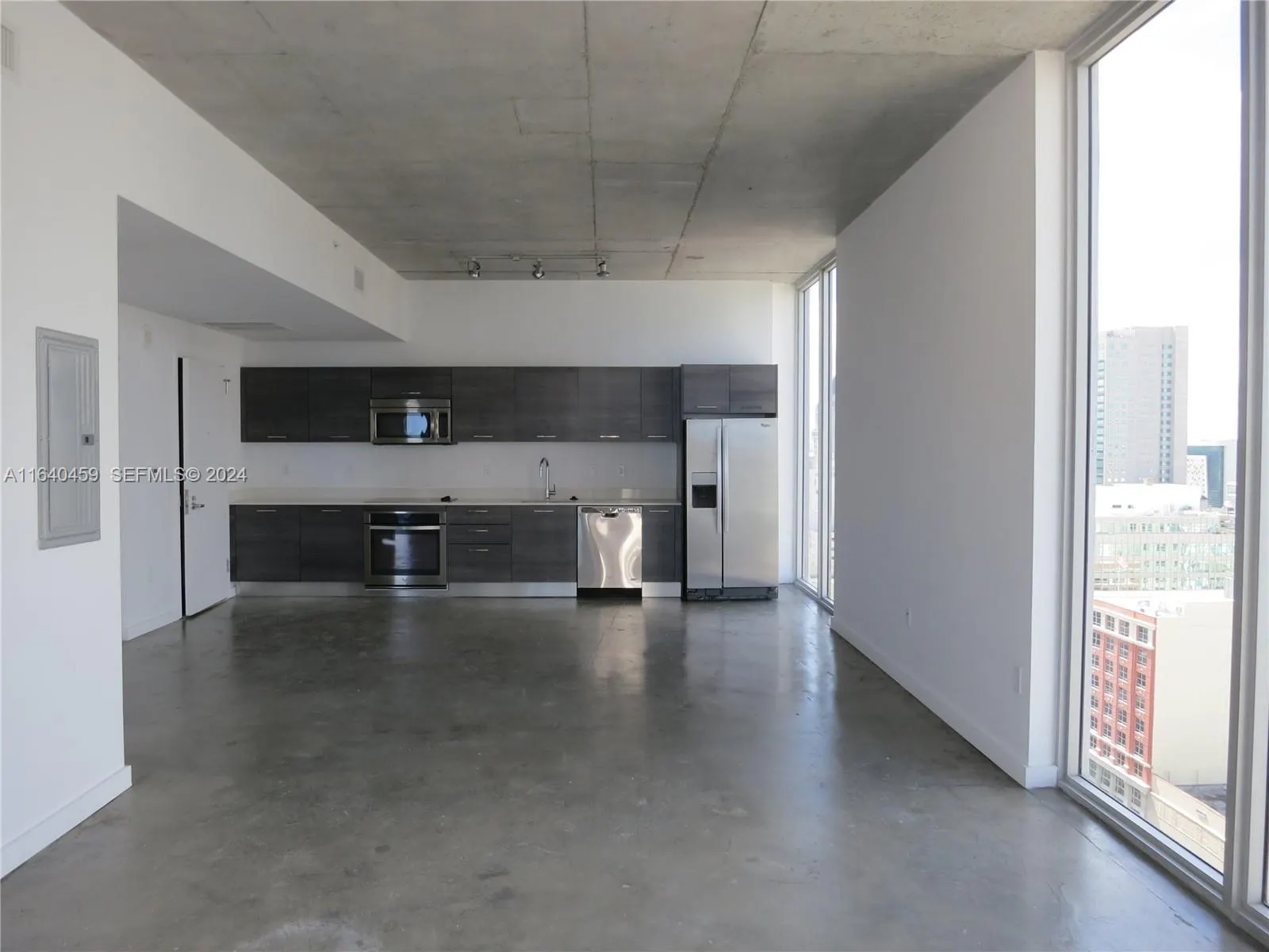 151 SE 1 Street #1902