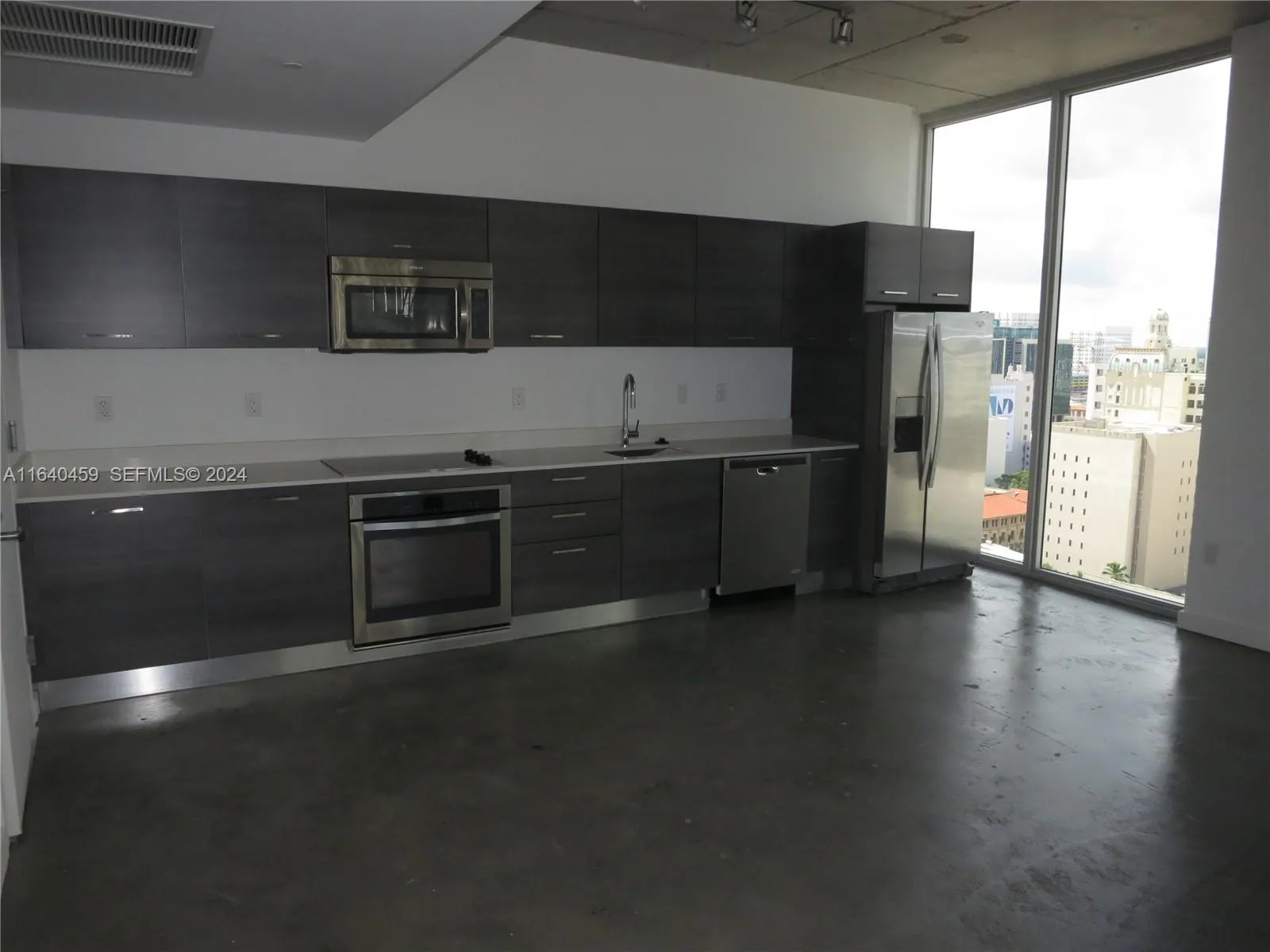 151 SE 1 Street #1902