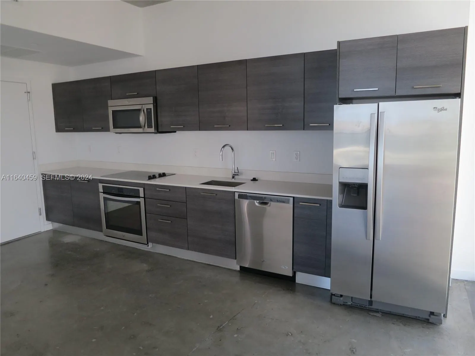151 SE 1 Street #1902