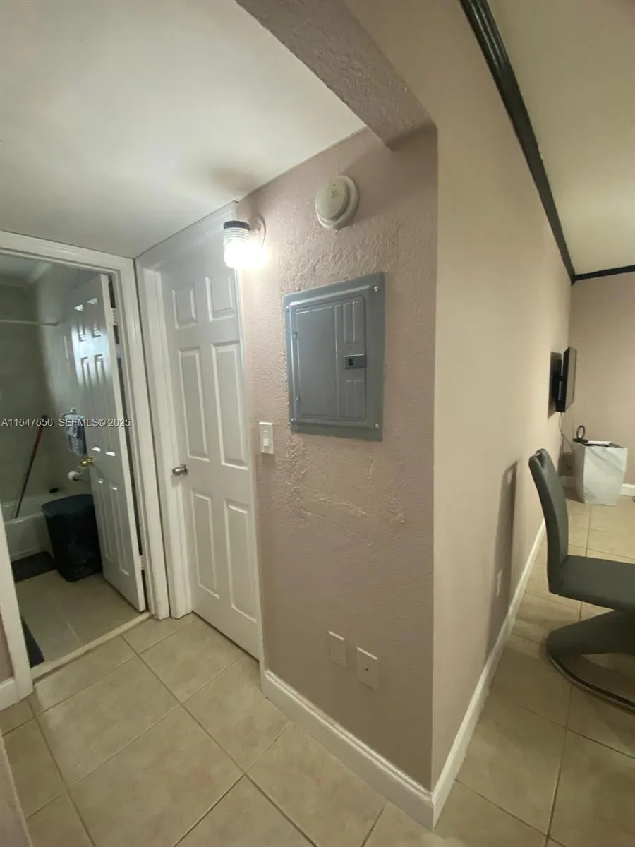 4050 NW 135th Street #20-1