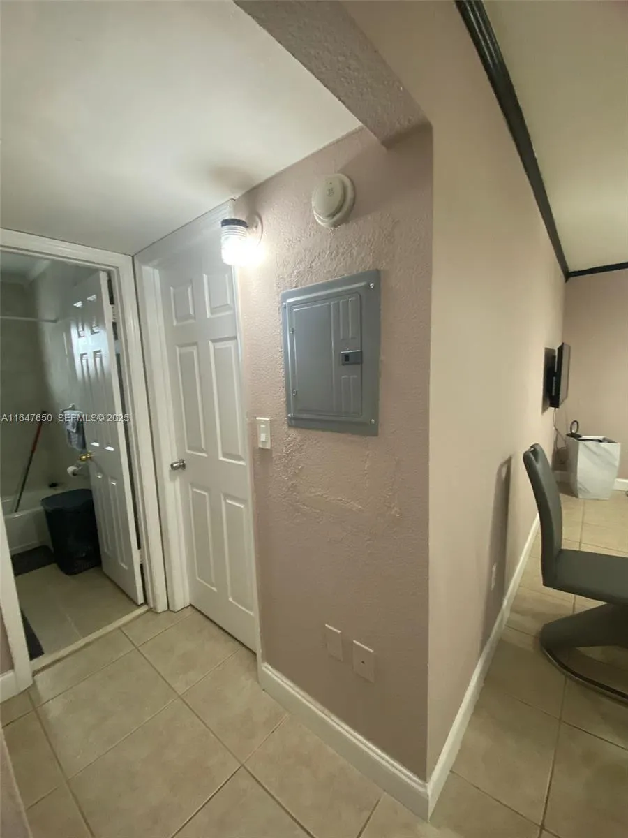4050 NW 135th Street #20-1