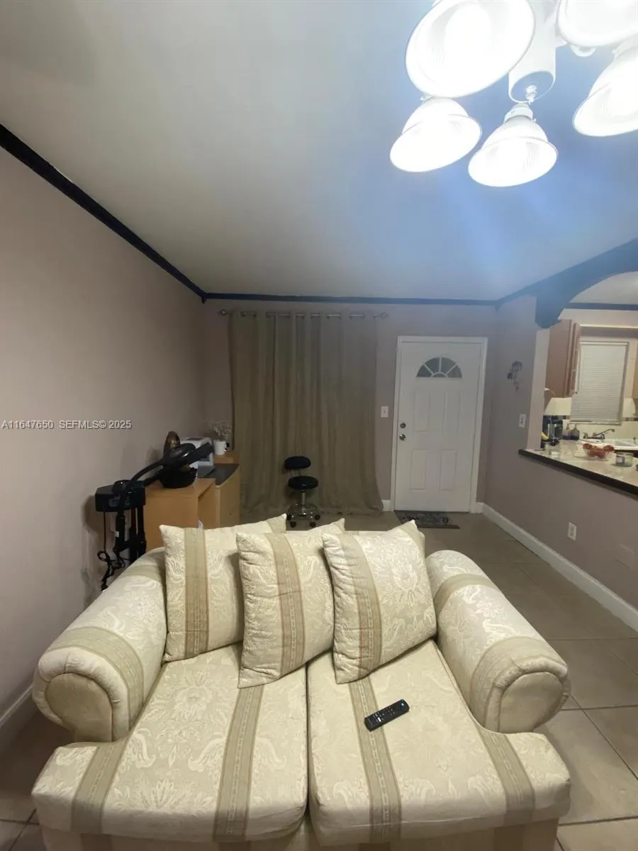 4050 NW 135th Street #20-1