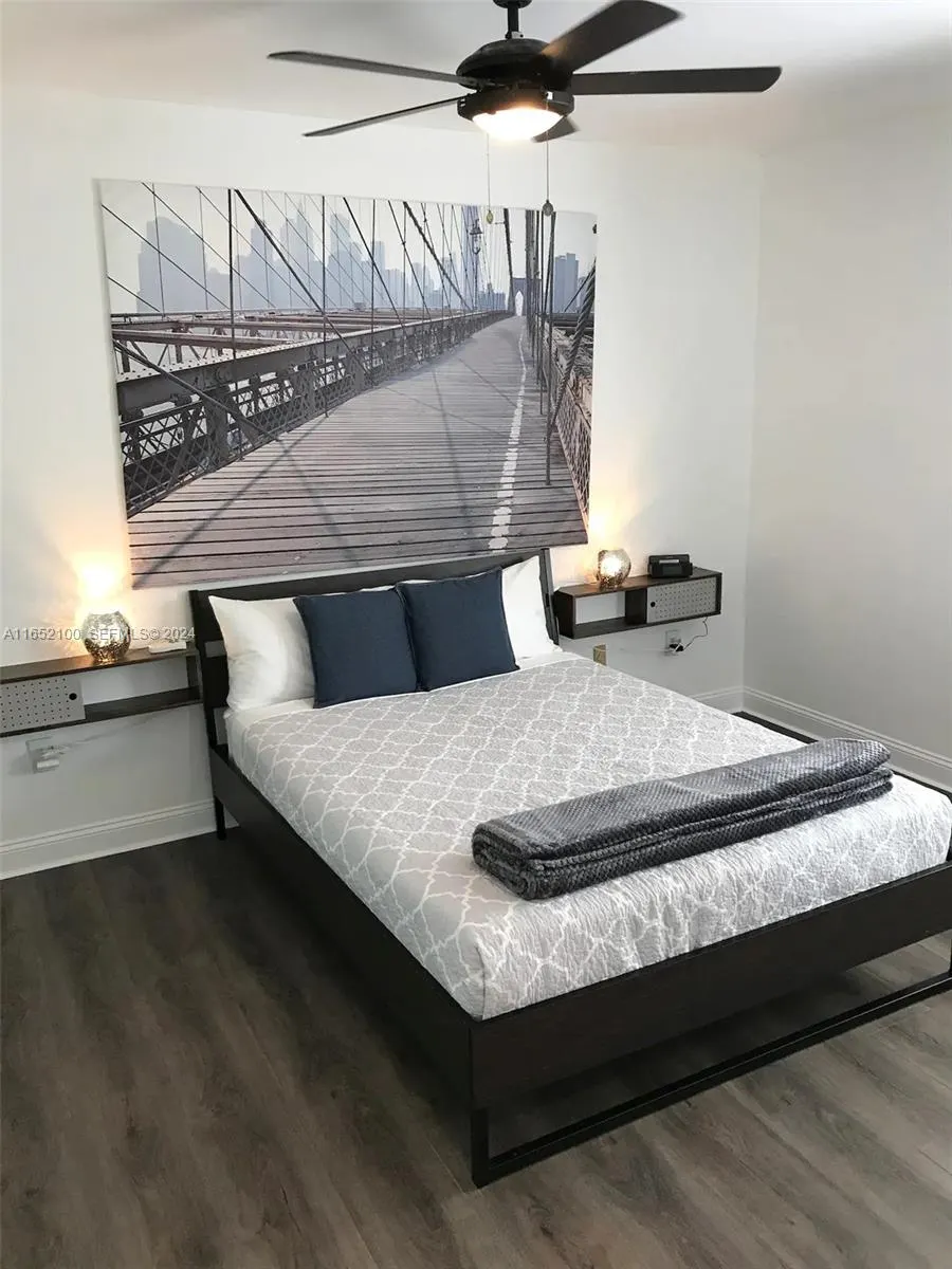 2615 Collins Avenue #24