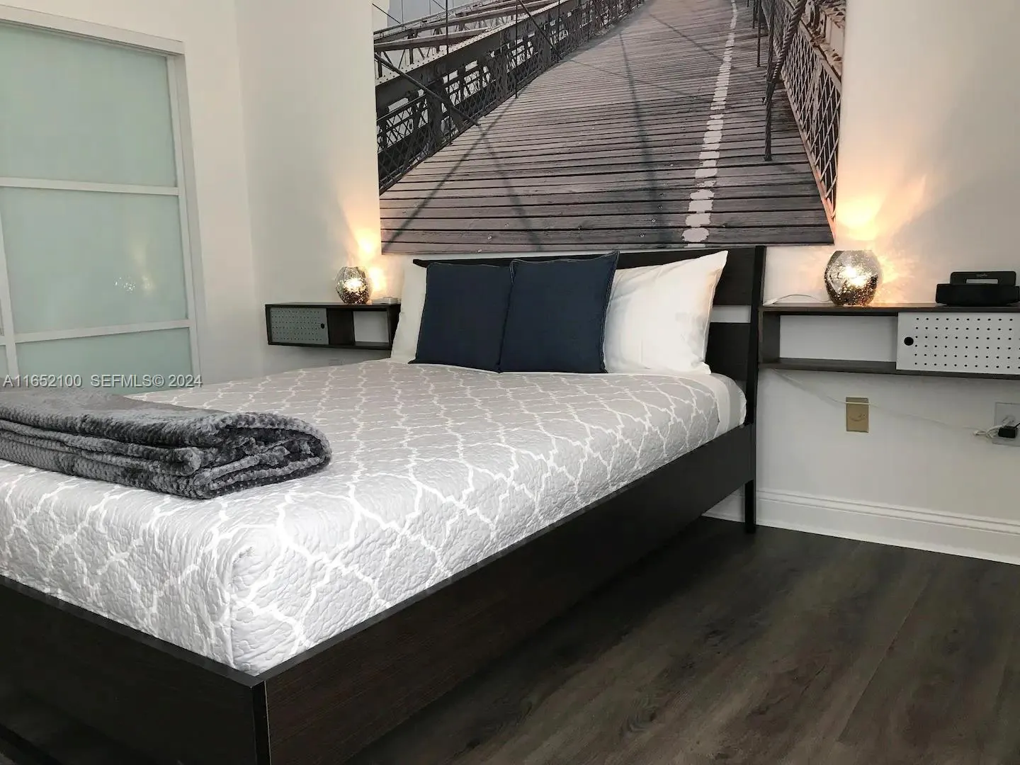2615 Collins Avenue #24