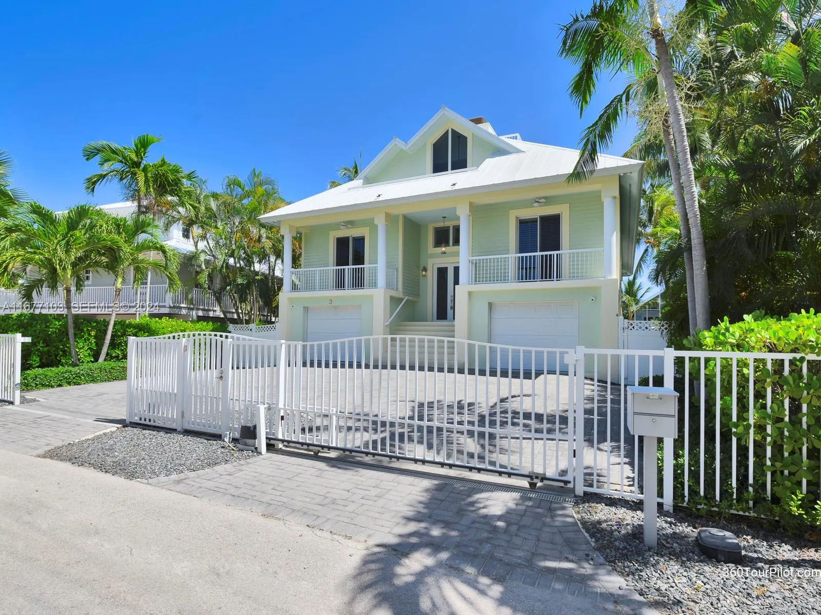 3 North Drive