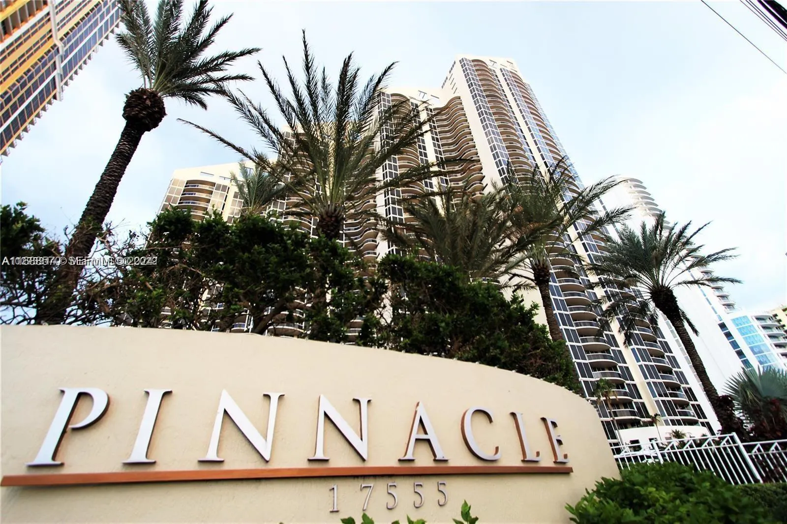 17555 Collins Avenue #2502