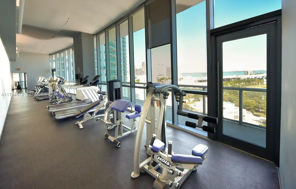 888 Biscayne Boulevard #2511