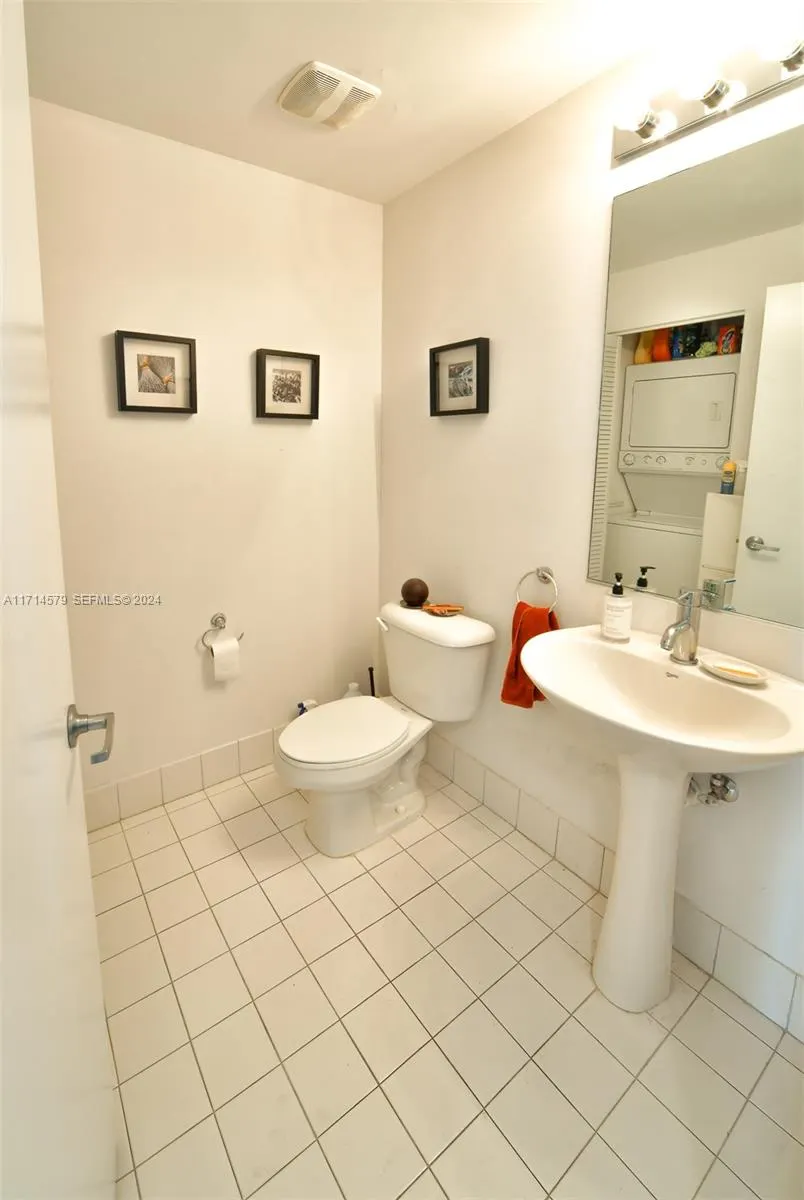 888 Biscayne Boulevard #2511