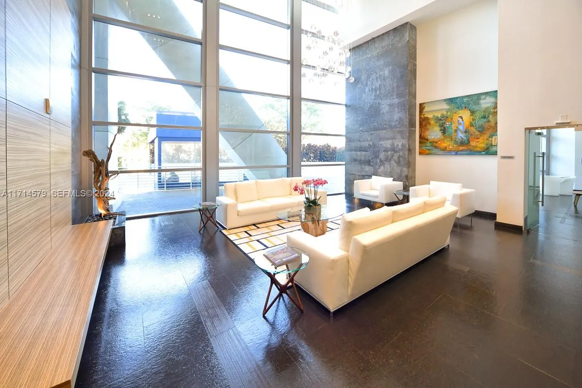 888 Biscayne Boulevard #2511