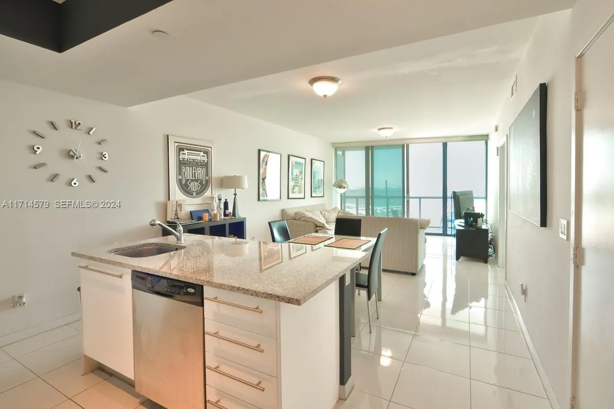 888 Biscayne Boulevard #2511