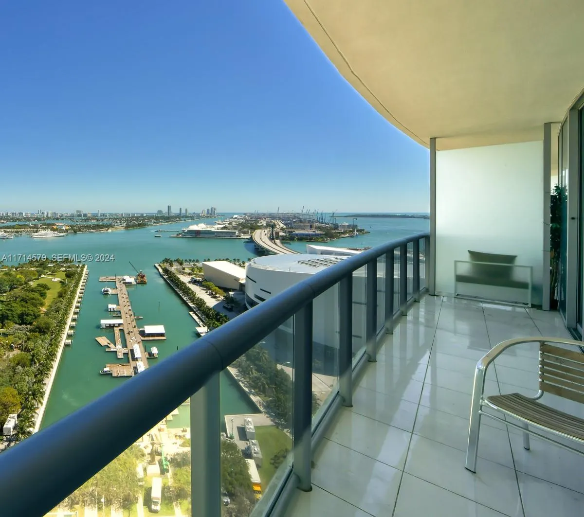 888 Biscayne Boulevard #2511