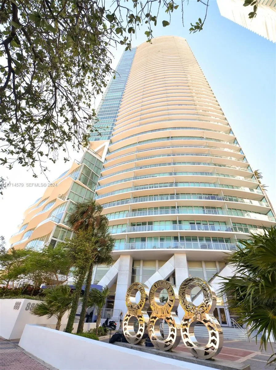 888 Biscayne Boulevard #2511