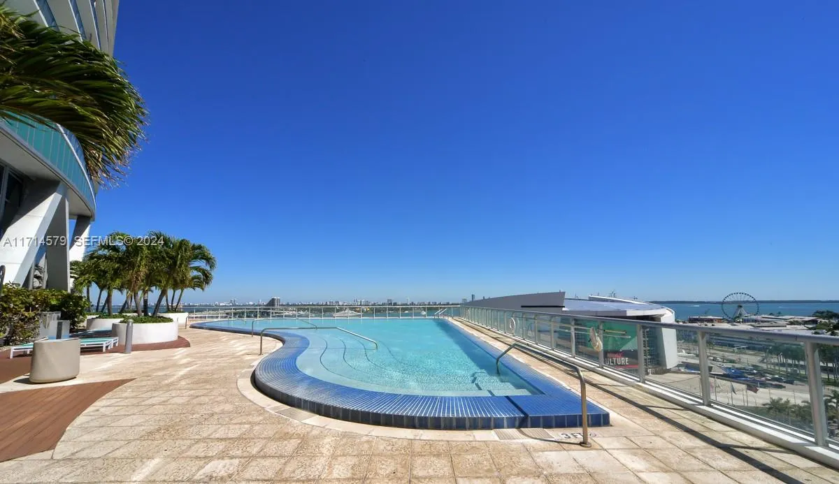 888 Biscayne Boulevard #2511